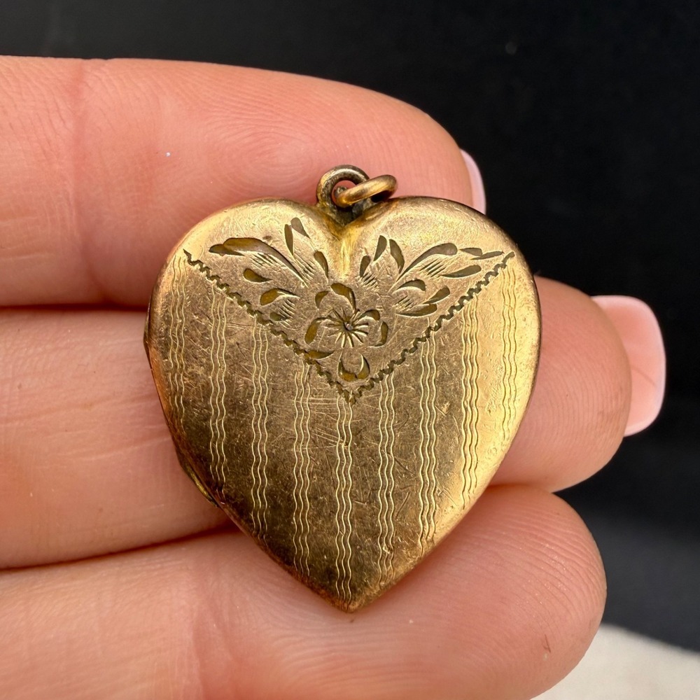 Vintage Gold Filled Heart Locket Theda